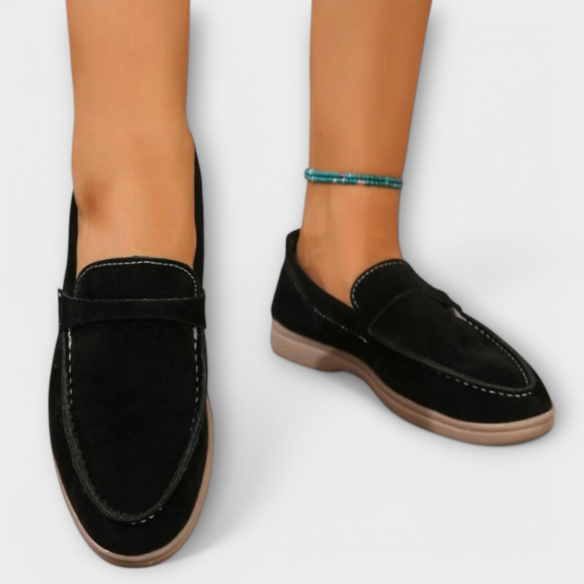 Elegantes mocasines de ante para mujer