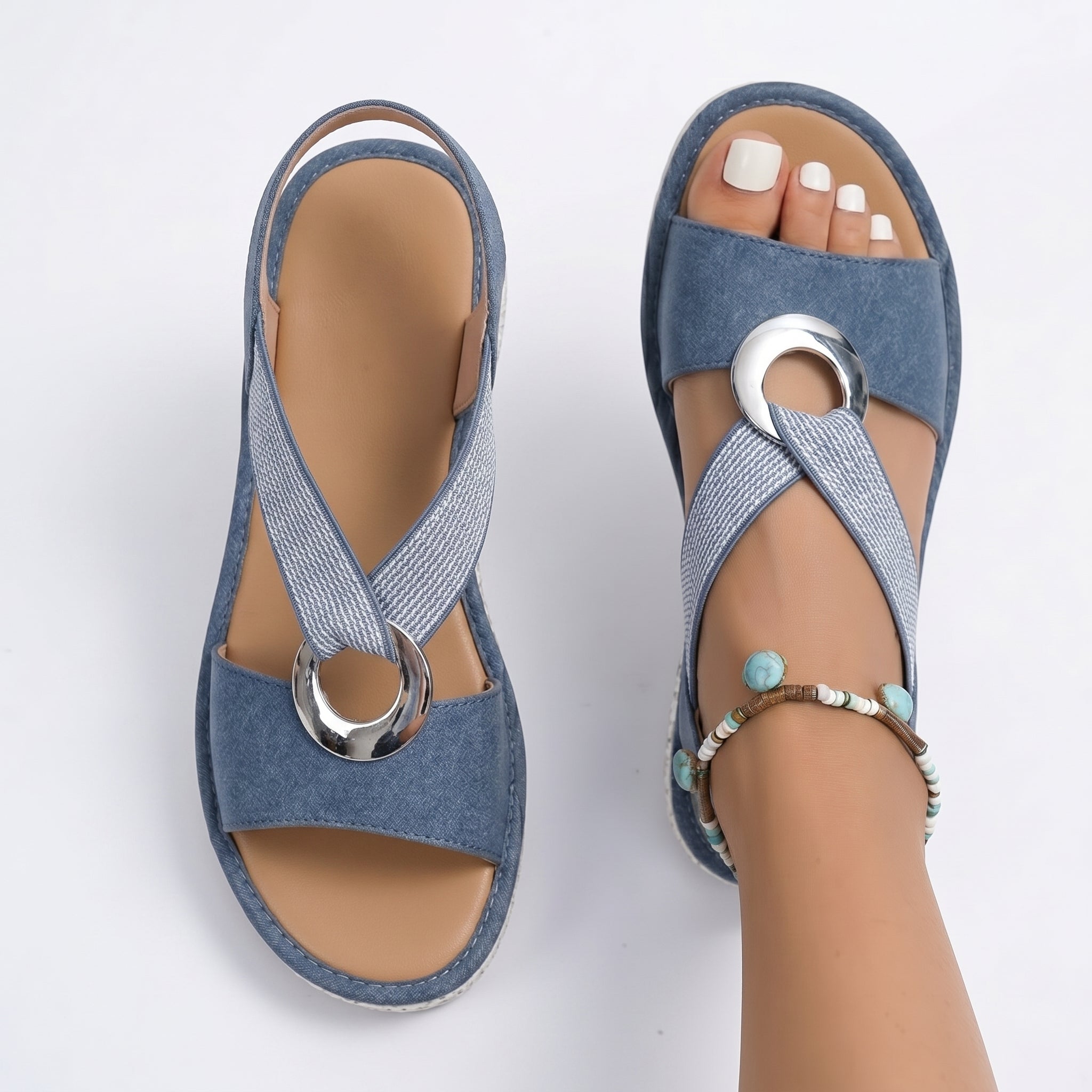 Gabriela - Sandalias Planas con Detalle Metálico